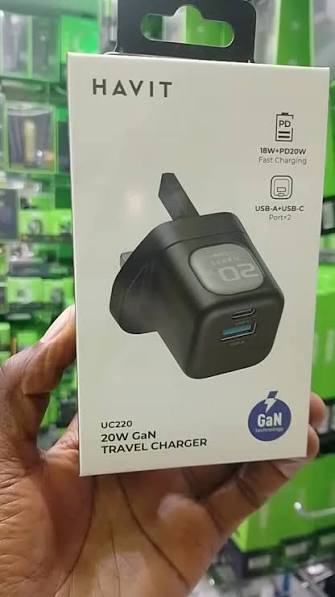 HAVIT Travel Charger UC220 20W GaN
