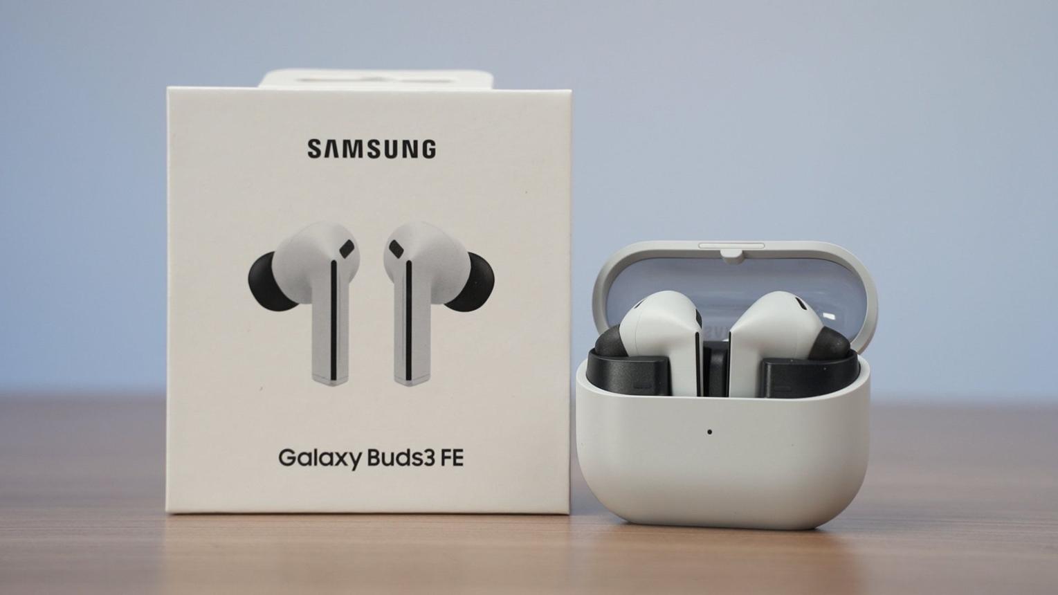 Samsung Galaxy Buds3 FE image 2
