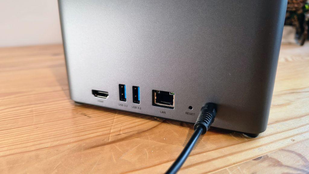 UGREEN DH4300 Plus 4-Bay Desktop NAS — 128TB, 8GB RAM, 2.5GbE, 4K HDMI image 3
